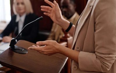 Pozwy banków przeciwko frankowiczom – o co chodzi i jak się bronić?