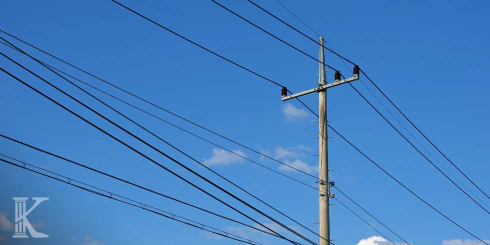 Słup wysokiego napięcia