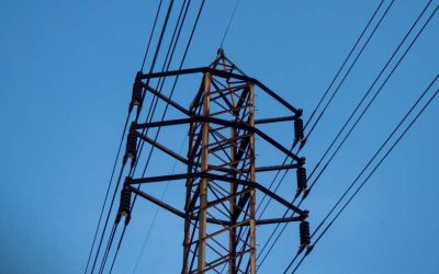 Jak dochodzić odszkodowania za szkody spowodowane przez słupy przesyłowe?