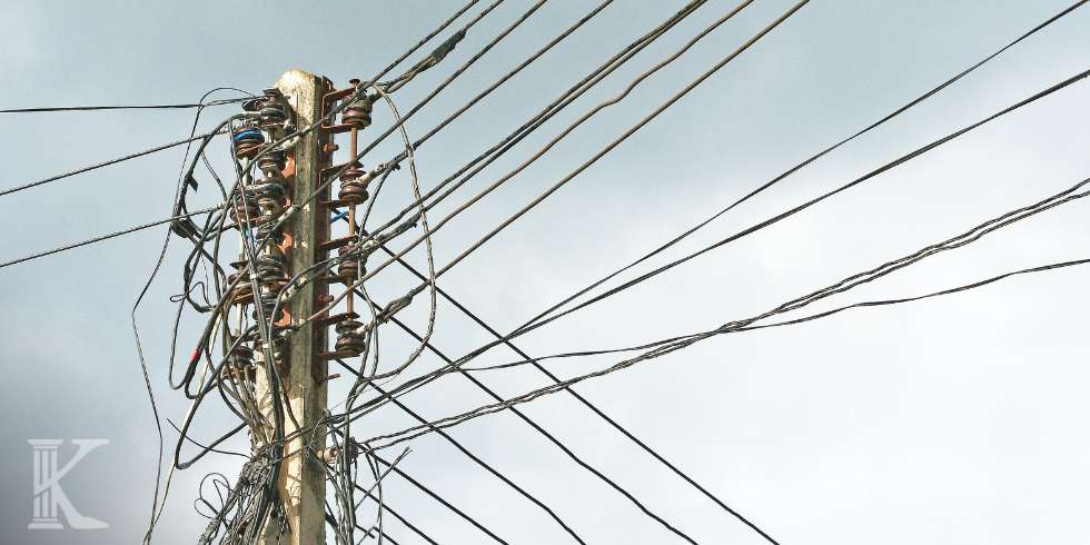 Słup wysokiego napięcia