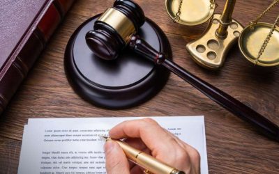 Czy pracodawca dowie się o mojej upadłości? Wpływ postępowania na życie zawodowe