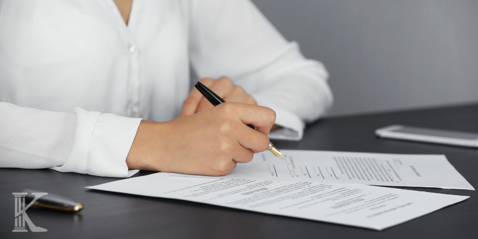 Formularz informacyjny w kredycie konsumenckim – kiedy brak formularza może prowadzić do sankcji kredytu darmowego?
