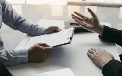 Błędy we wniosku o upadłość, przez które sąd może oddalić sprawę – jak ich uniknąć?