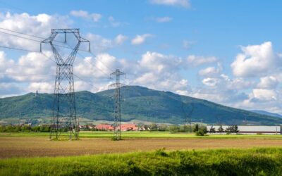 Działka z linią energetyczną – czy można na niej postawić dom?